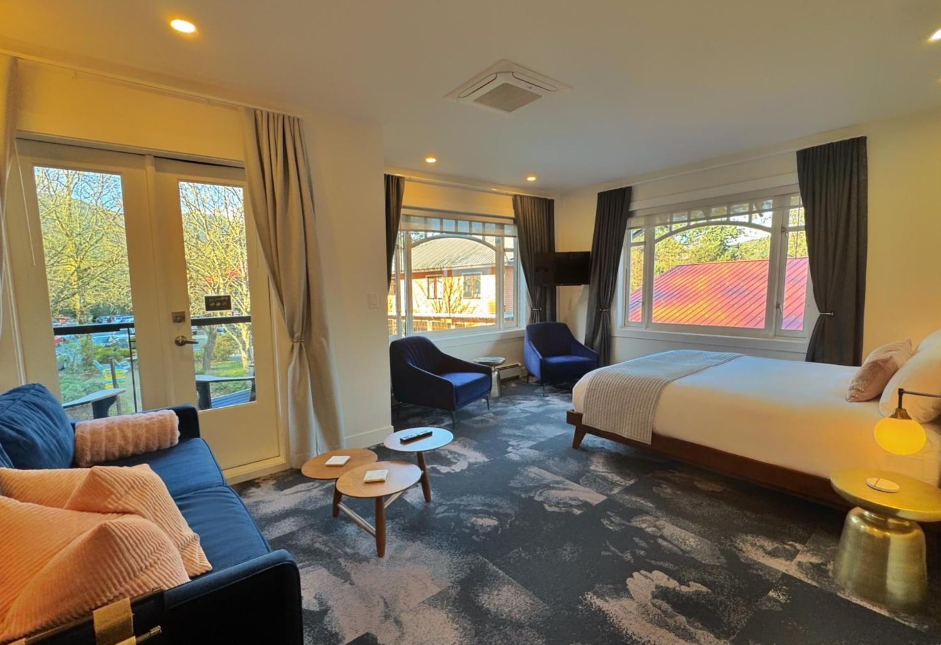 Artisan Suites On Bowen Snug Cove Экстерьер фото