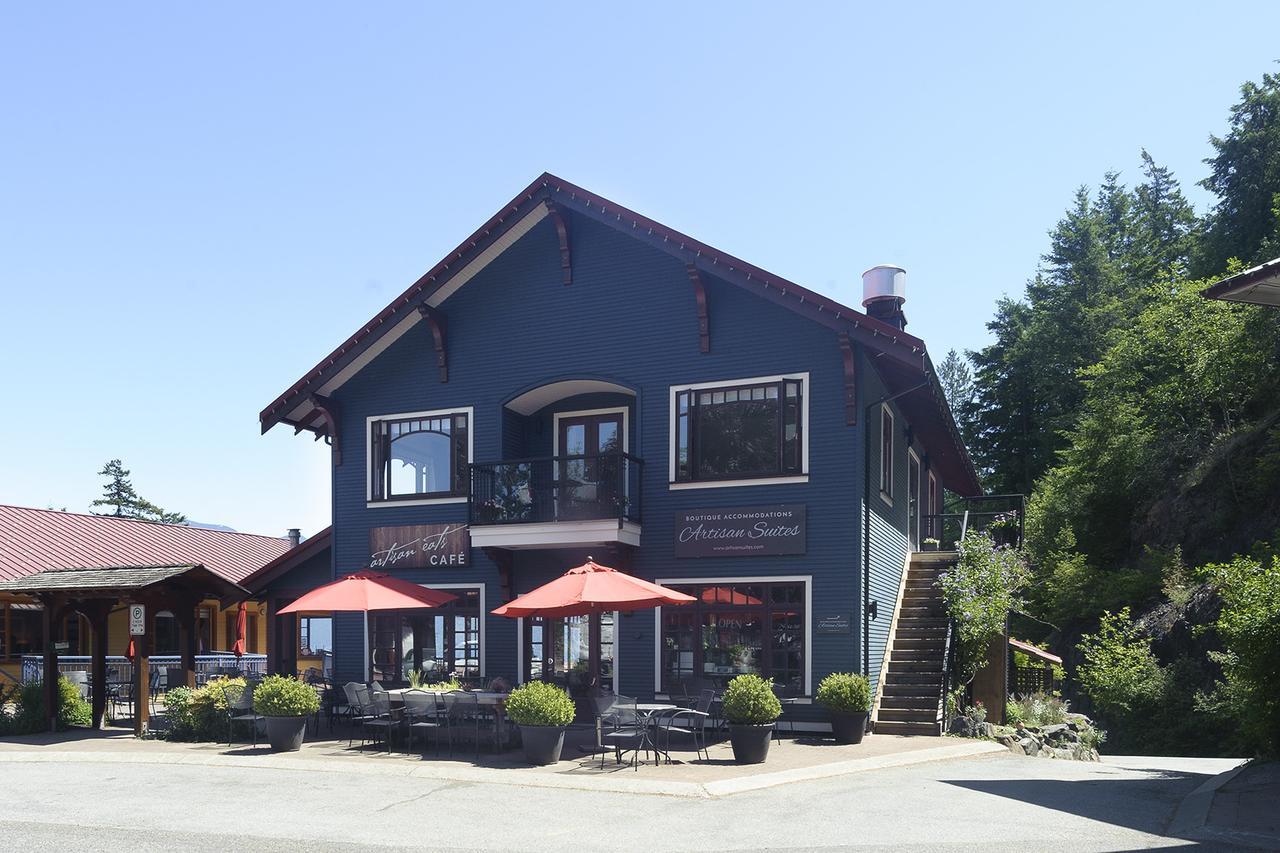Artisan Suites On Bowen Snug Cove Экстерьер фото